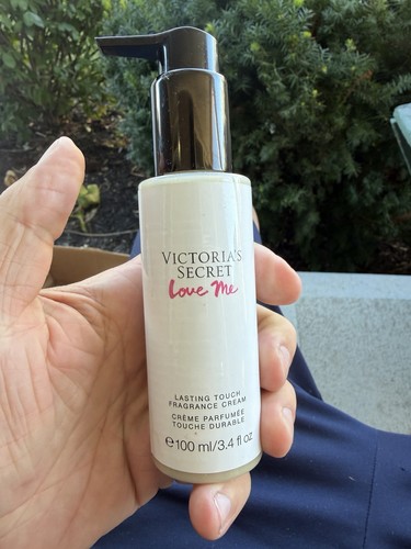 Victoria secret love me - love,